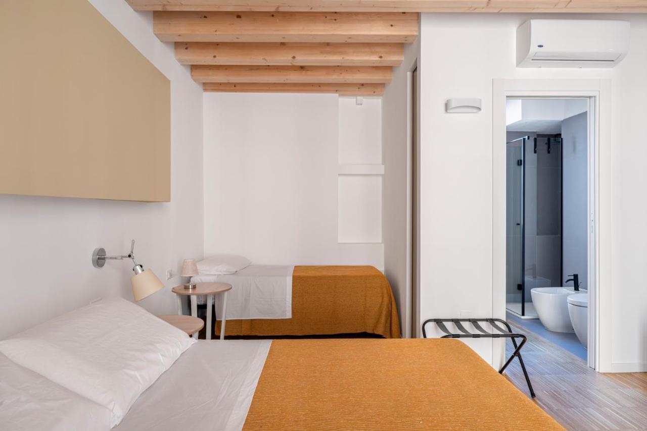 Le Stanze Di Triyah Bed & Breakfast Palermo Exterior photo